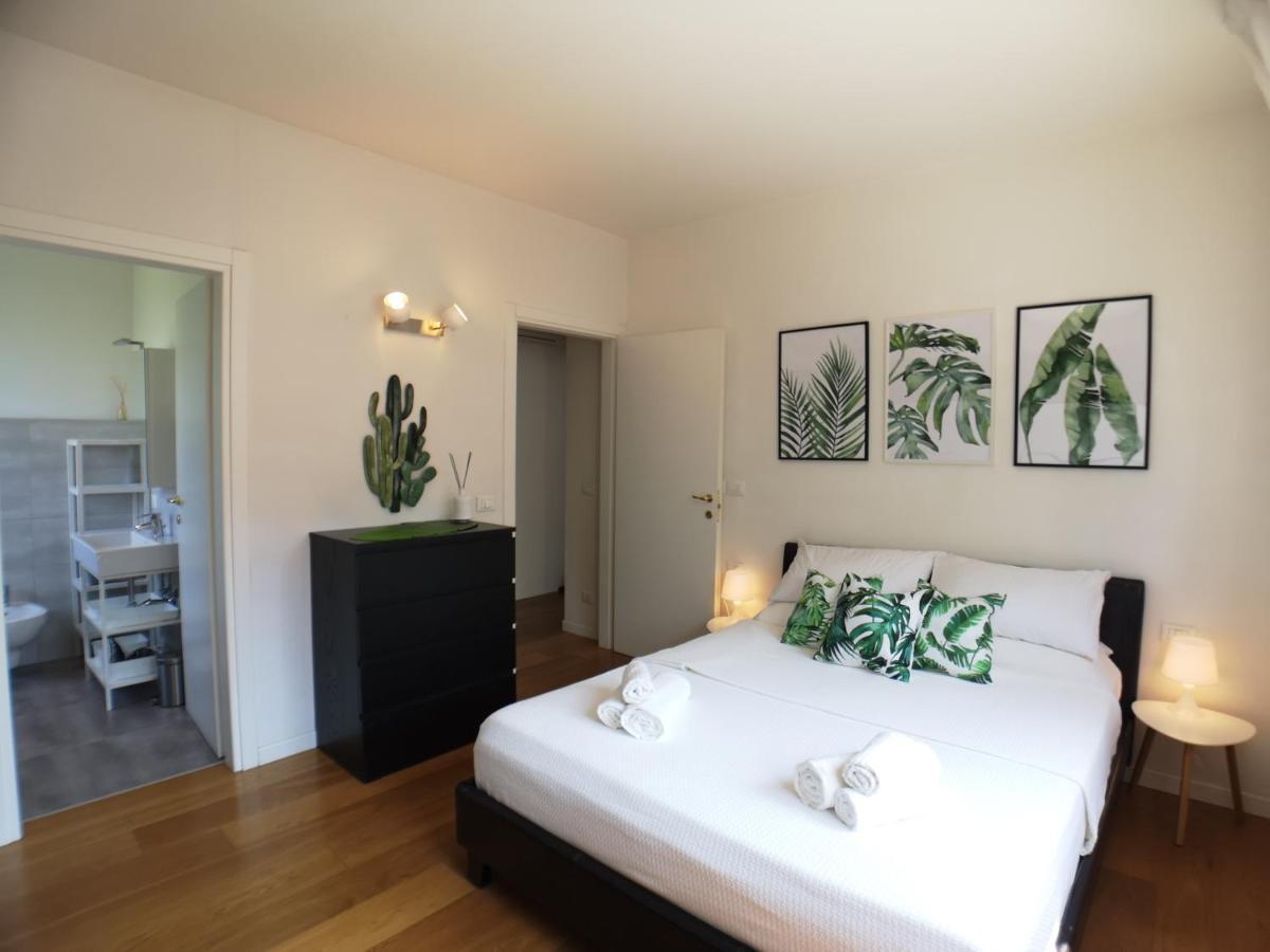 Convenient Family Apt With Private Parking Местре Екстер'єр фото