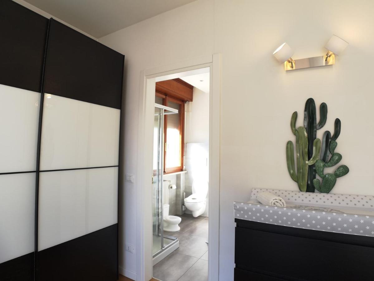 Convenient Family Apt With Private Parking Местре Екстер'єр фото