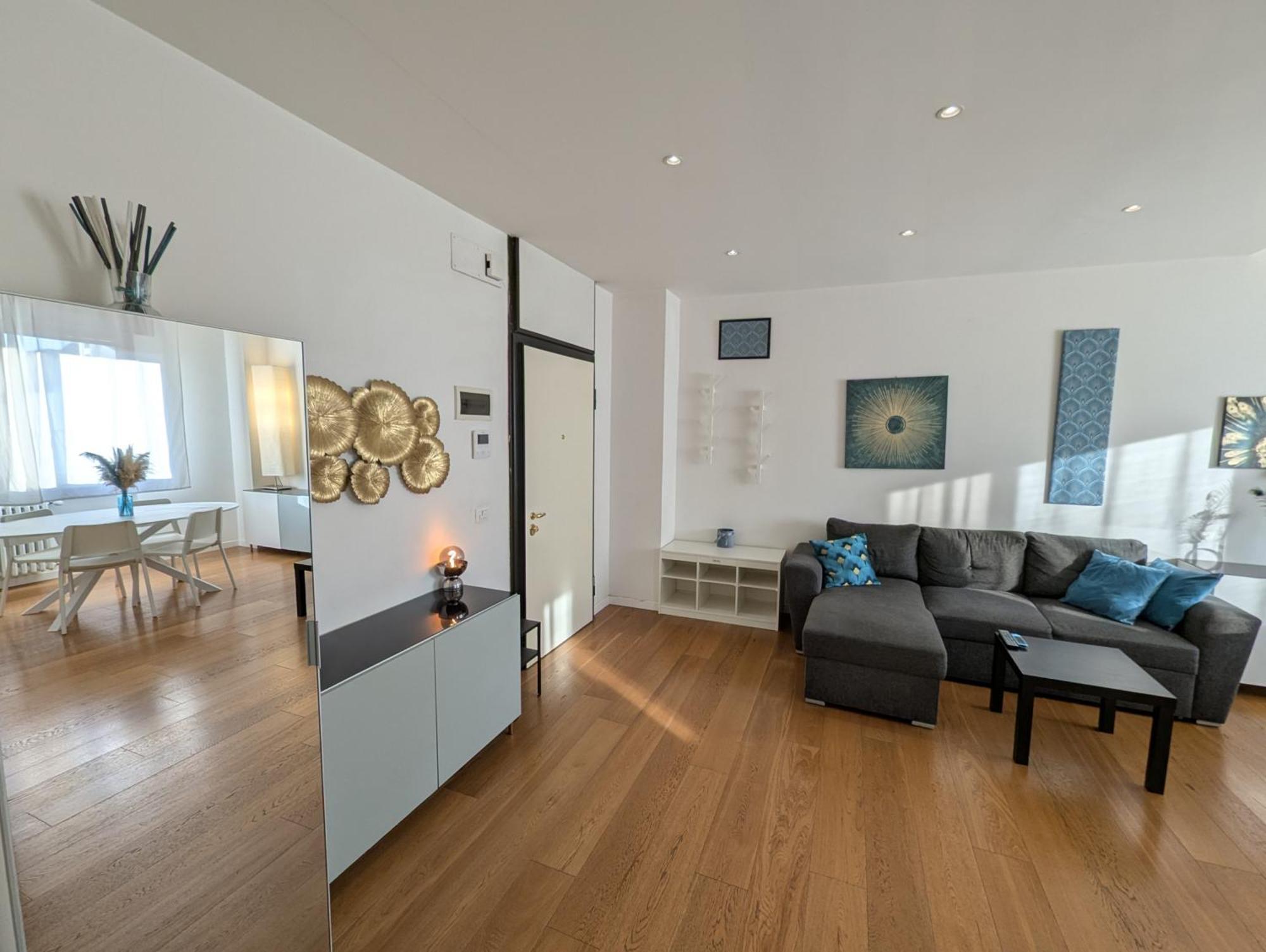Convenient Family Apt With Private Parking Местре Екстер'єр фото