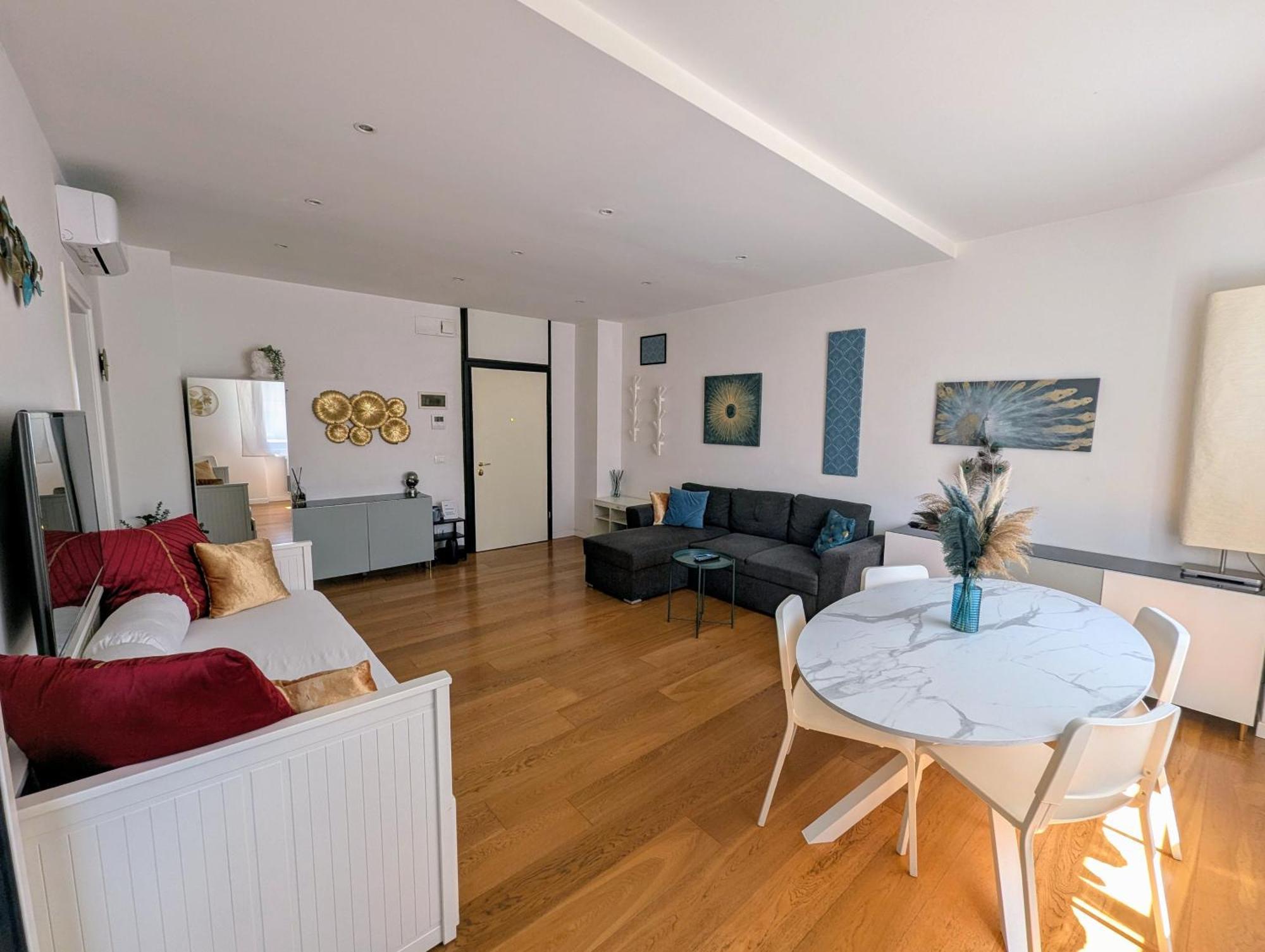 Convenient Family Apt With Private Parking Местре Екстер'єр фото